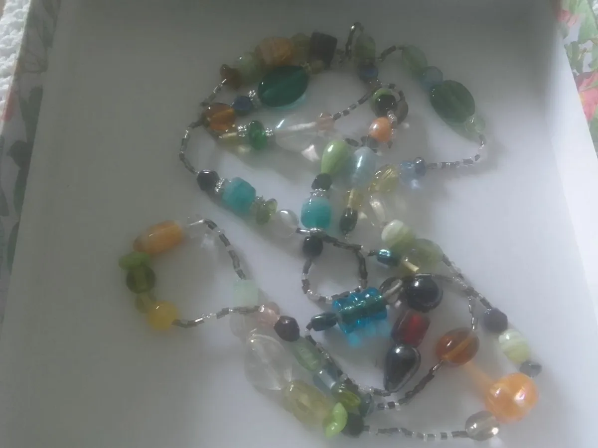VINTAGE 70'S MULTICOLOURED GEMSTONES NECKLACE 40" - Image 2