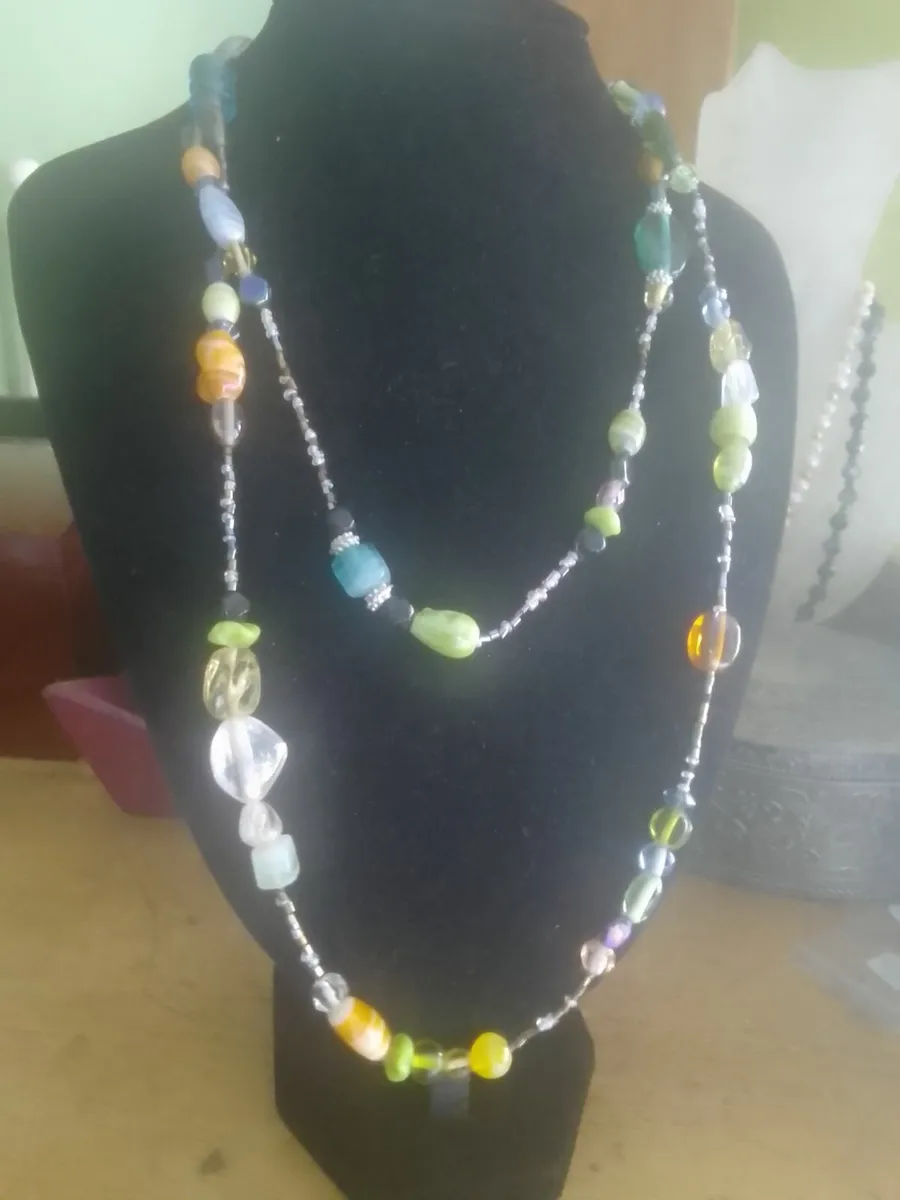 VINTAGE 70'S MULTICOLOURED GEMSTONES NECKLACE 40" - Image 3