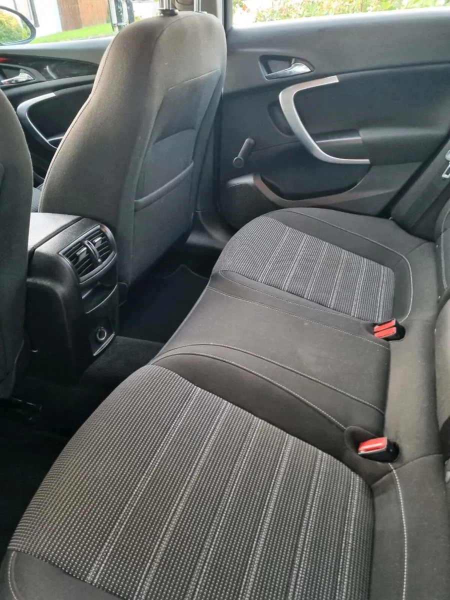 Vauxhall insignia - Image 4