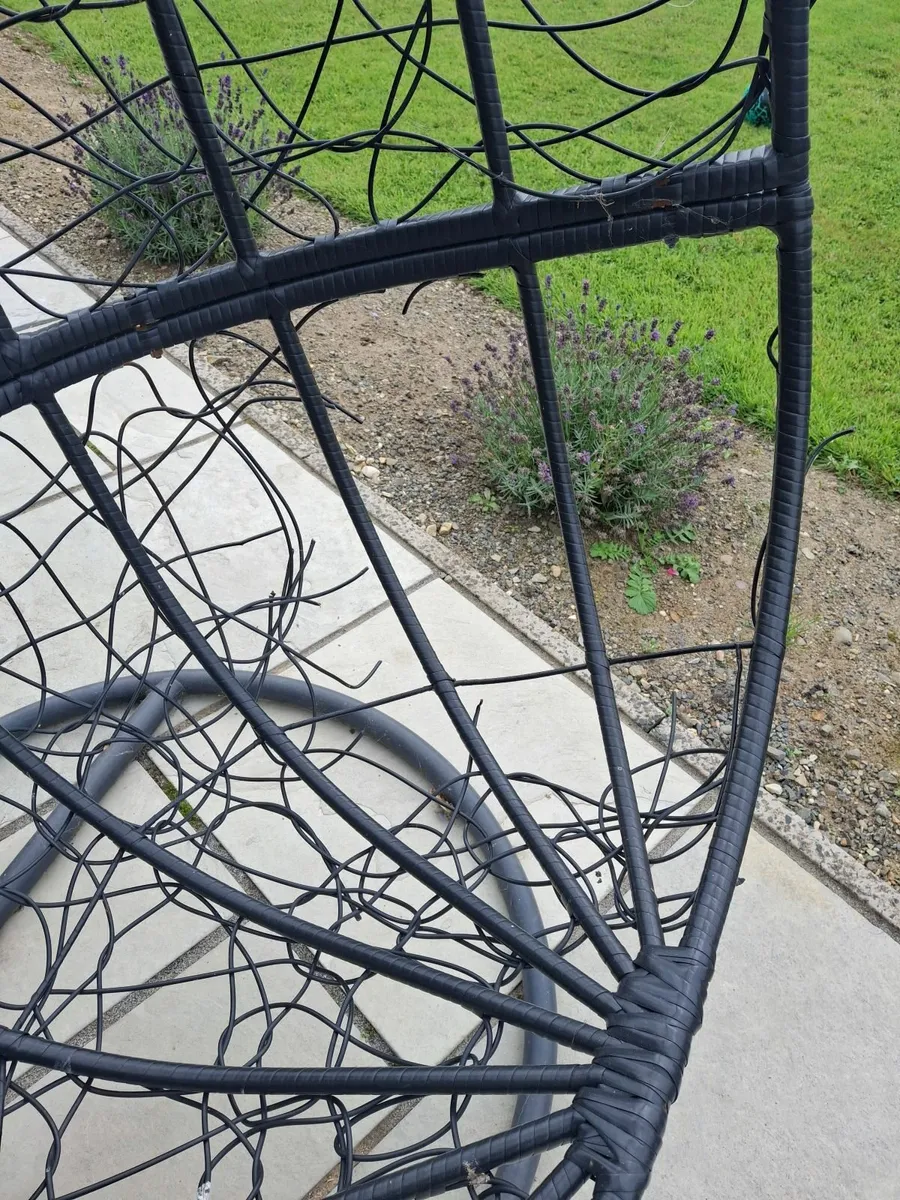 FREE Garden furniture - Image 3