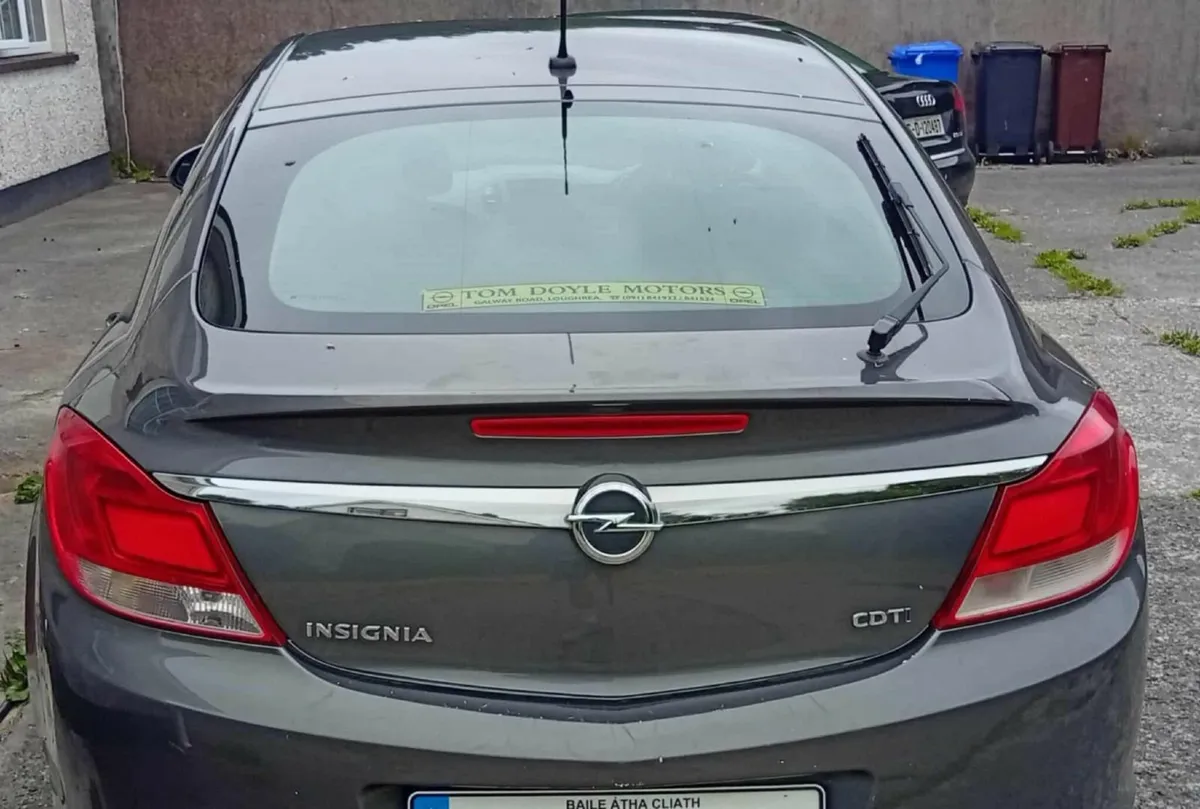Opel Insignia 2011 - Image 2