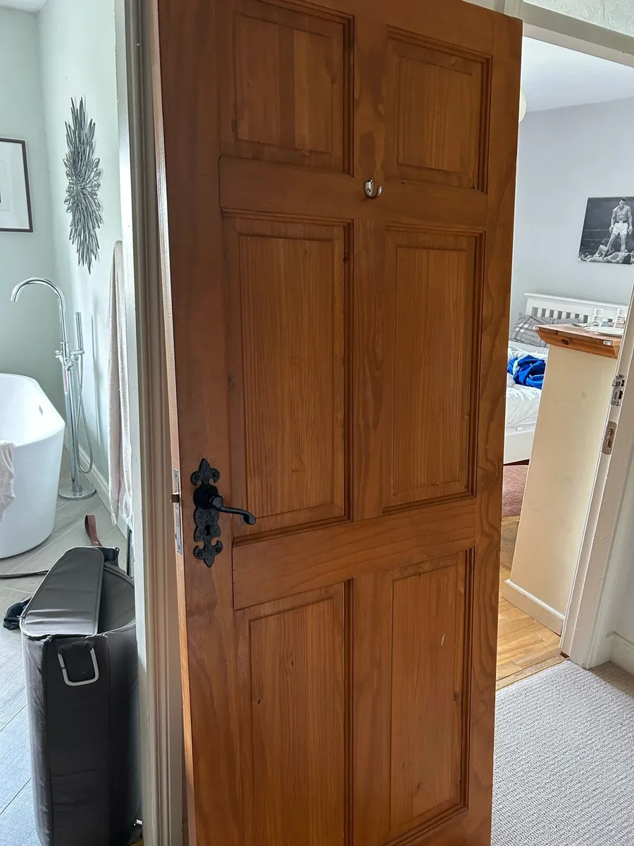 Free - 10 x internal doors - Image 1