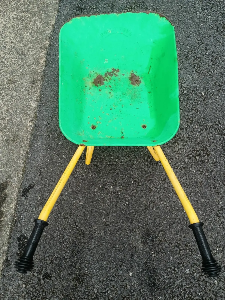 Kids wheelbarrow - Image 1