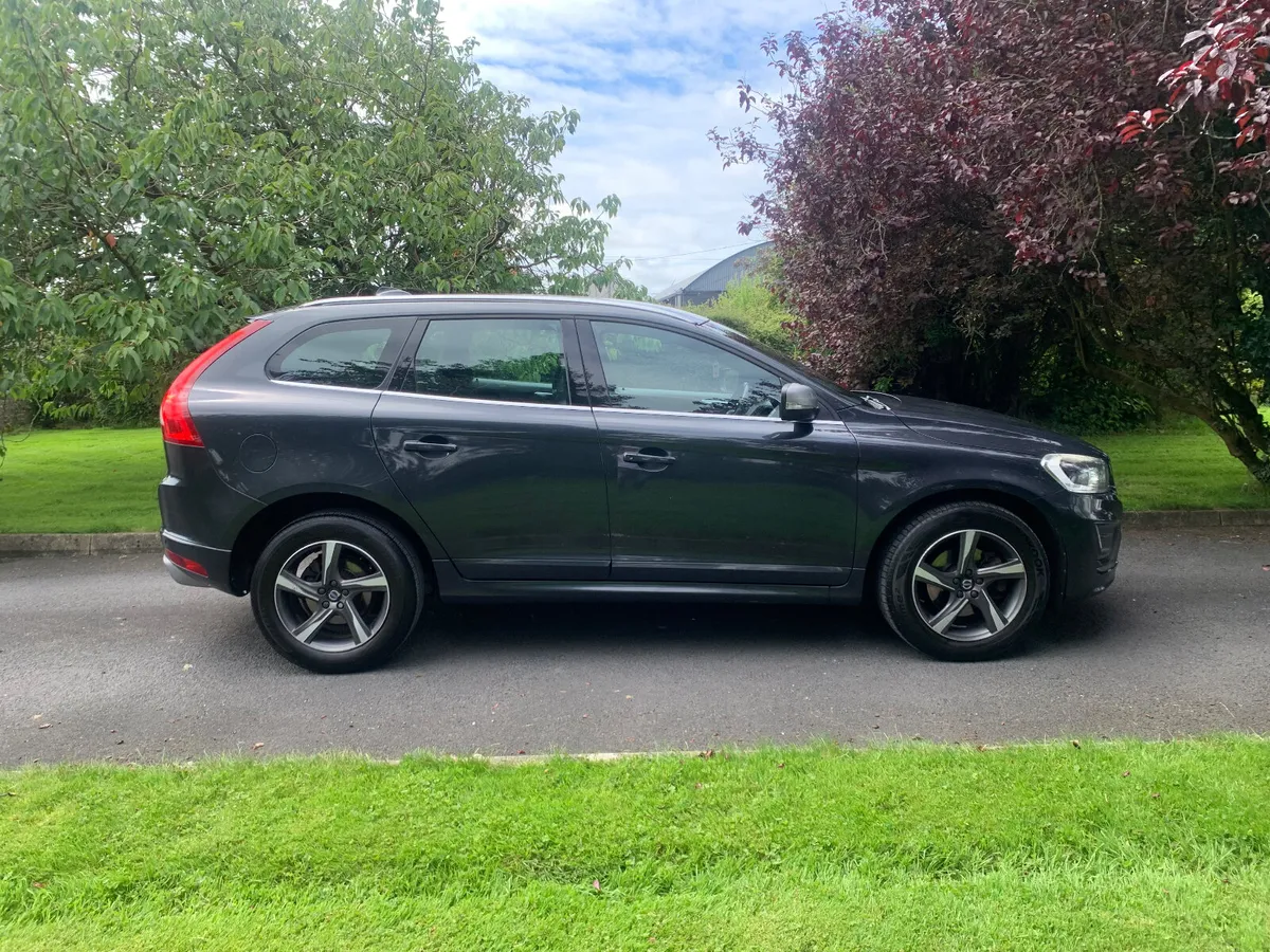 Volvo XC60 2016 R-DESIGN AUTO - Image 1