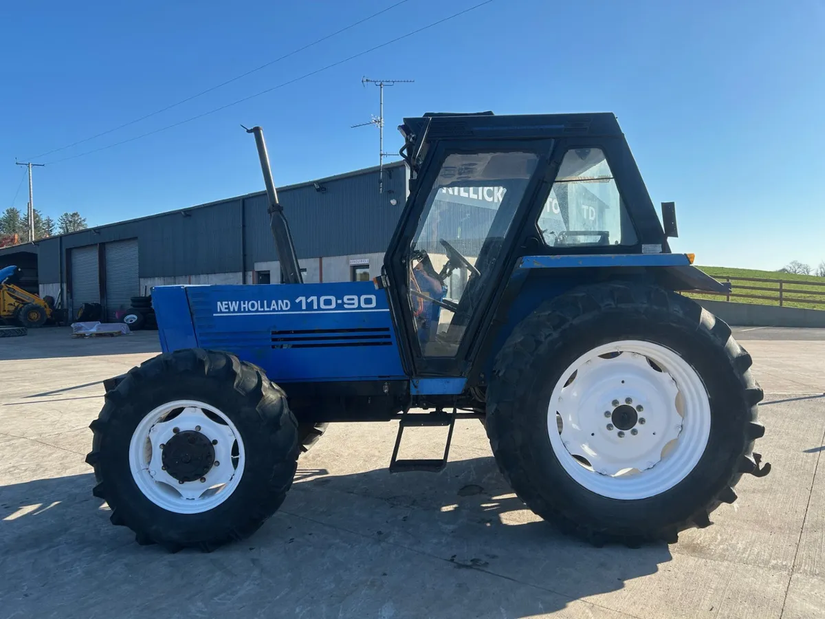2004 New Holland 110-90 4x4 - Image 4