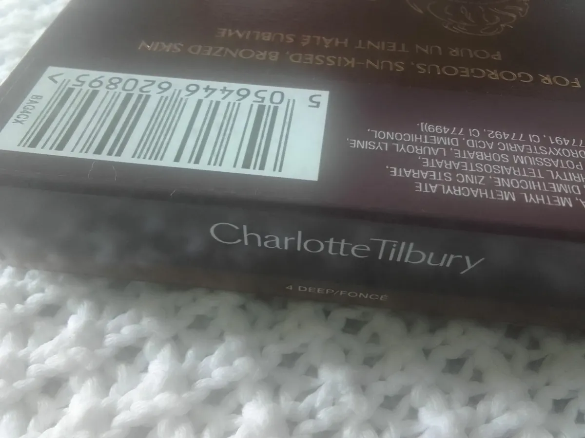 CHARLOTTE TILBURY AIRBRUSH BRONZER  BRAND NEW - Image 3