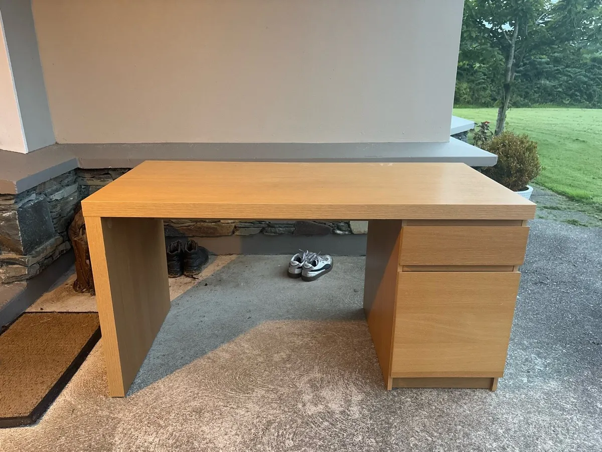 Desk - Image 2
