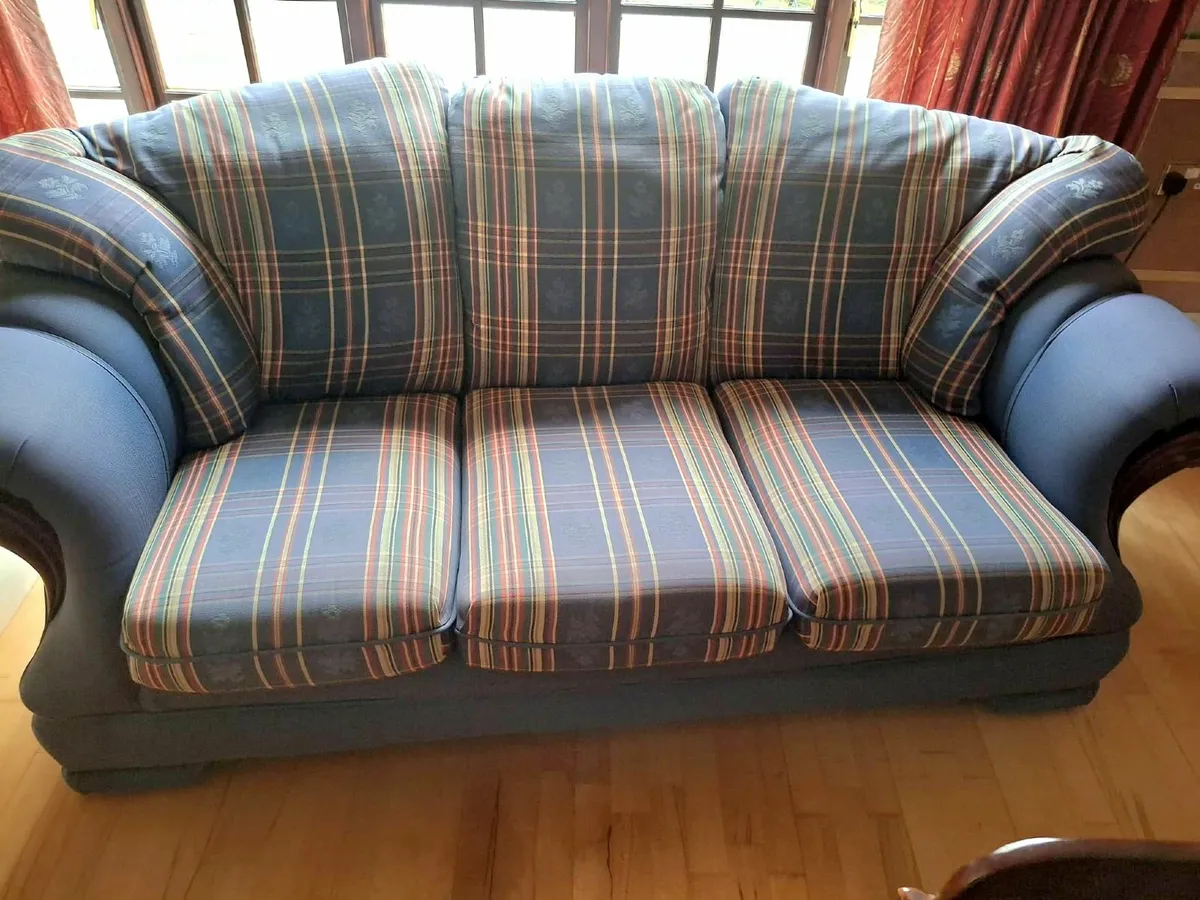 Classic 3 Sofa set - Image 1