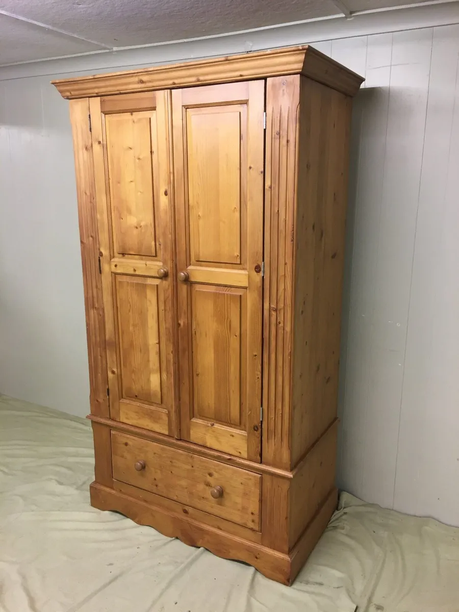 Wardrobe - Image 3
