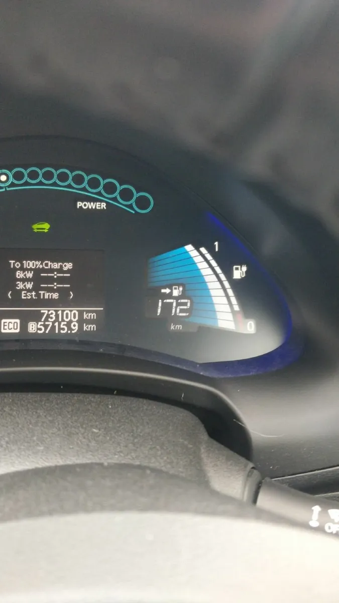 Nissan Leaf 2017 SVE 30kw 6kw Charge - Image 2