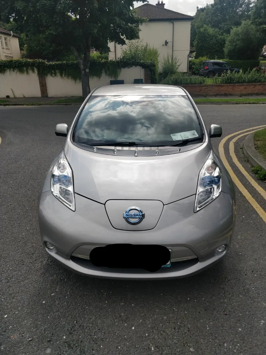Nissan Leaf 2017 SVE 30kw 6kw Charge - Image 1