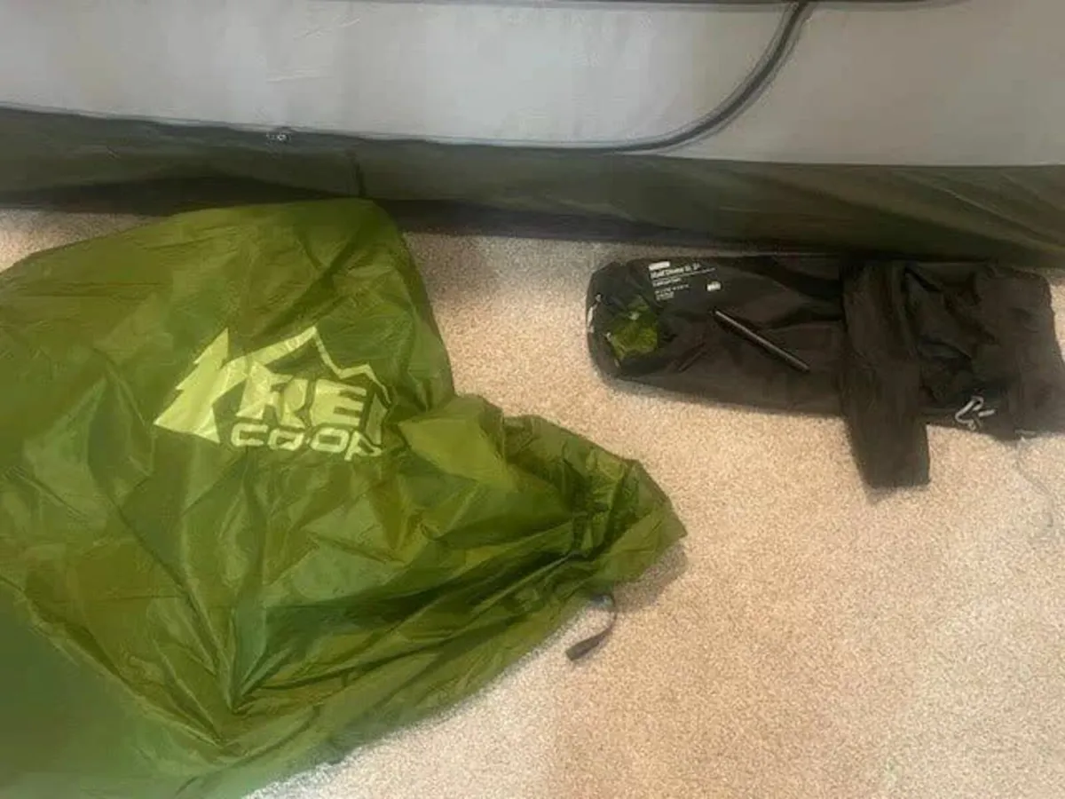 REI Half Dome SL 2+ Backpacking camping Tent 2 Per - Image 3