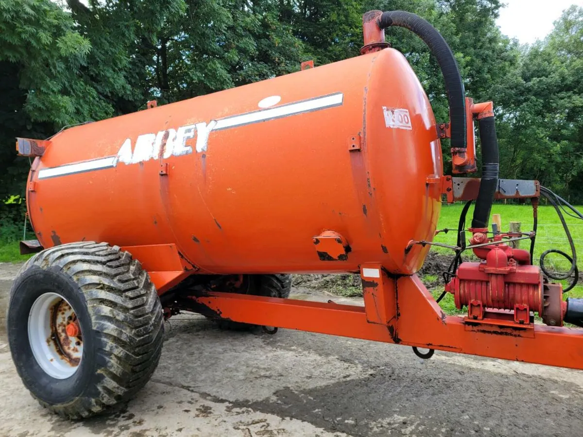 1300 gallon abbey tank - Image 2