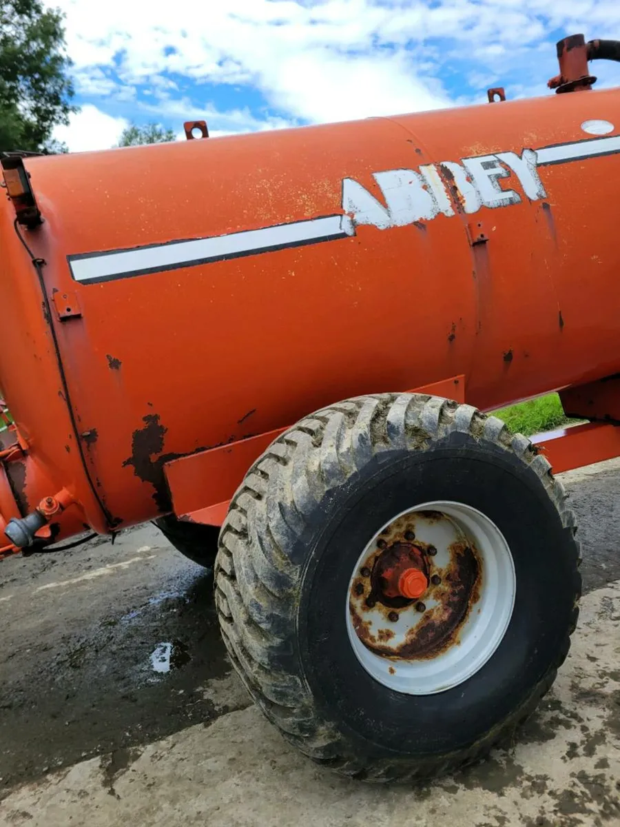 1300 gallon abbey tank - Image 3