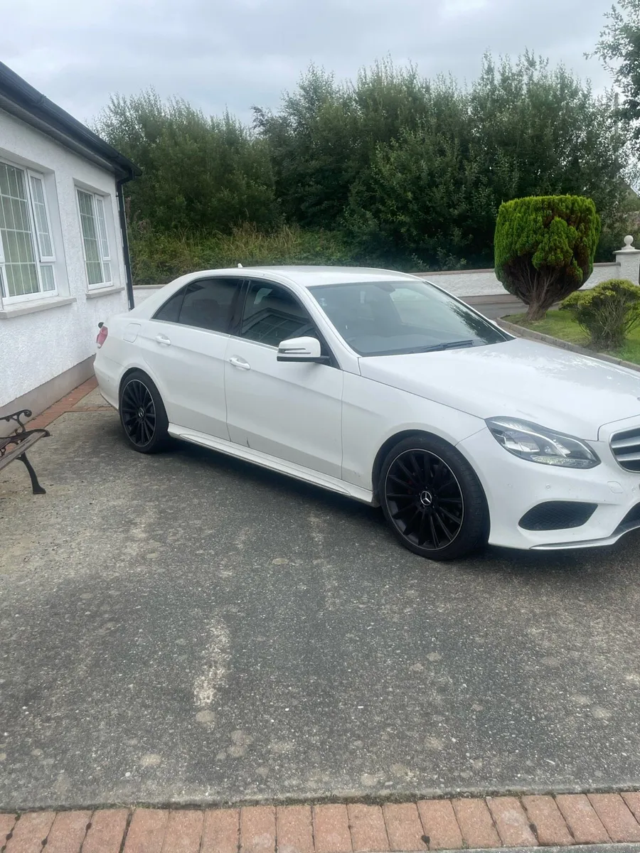 Car - Image 3