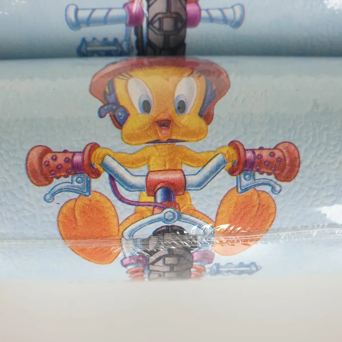Looney Tunes wallpaper X 2 rolls - Image 3