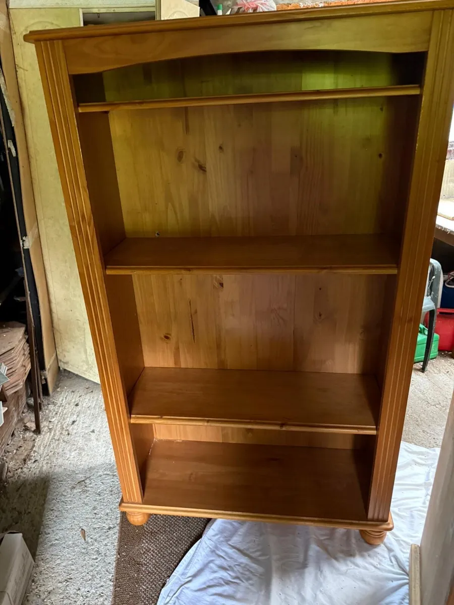Pine book case - Image 1