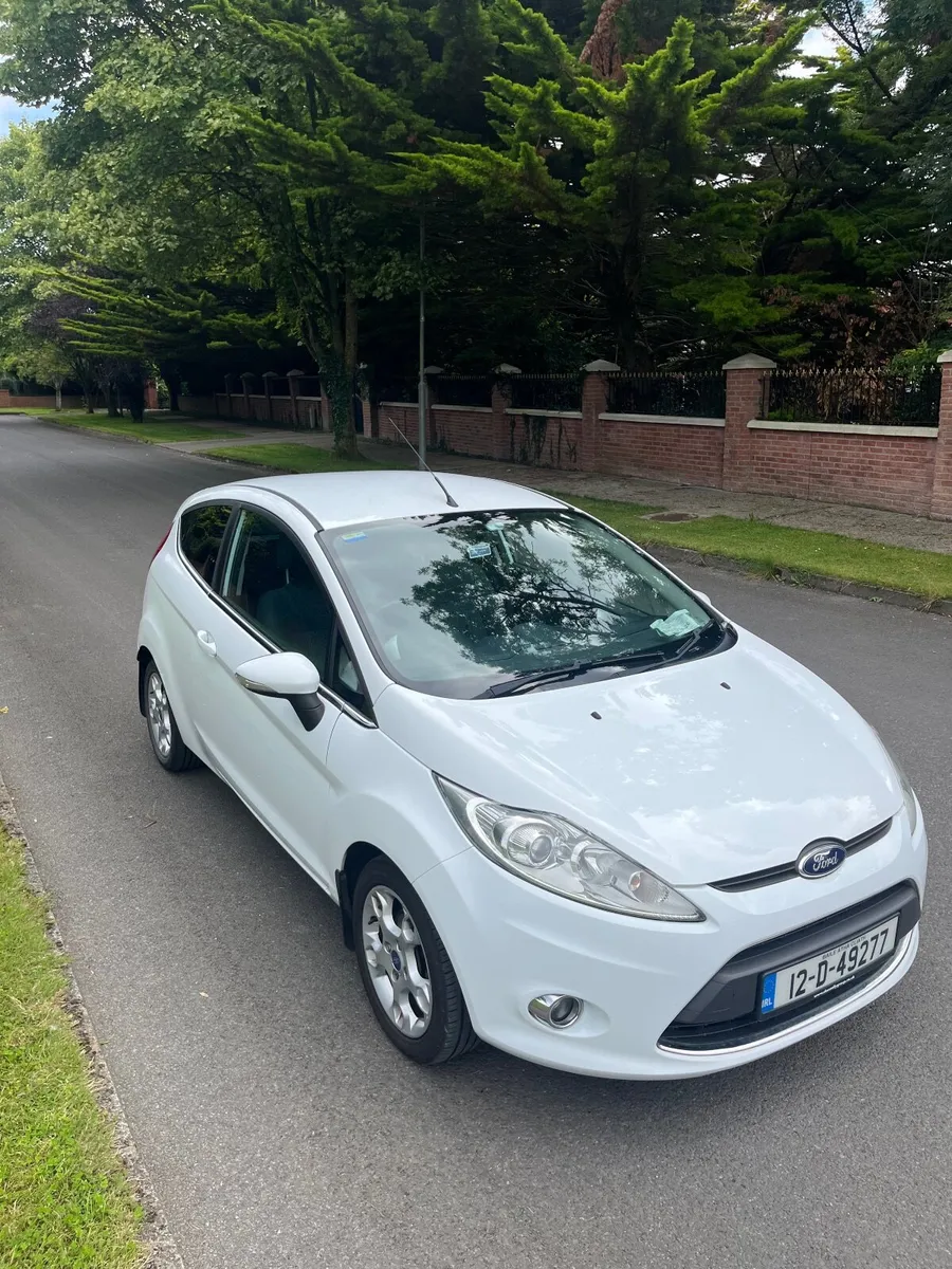 Ford Fiesta Zetec 2012 - Image 1