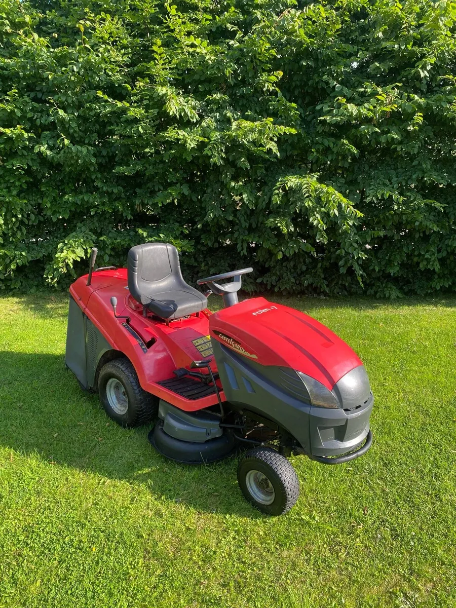 Castelgarden ride on lawnmower - Image 2