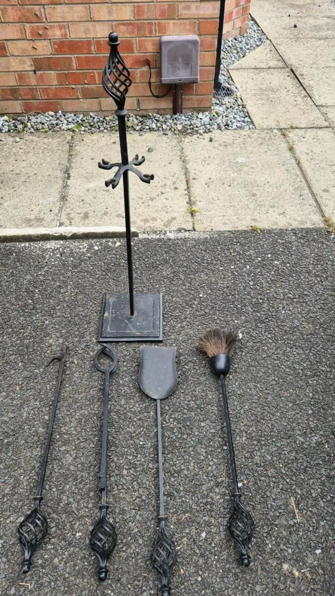 Large fireplace tools set - Image 2