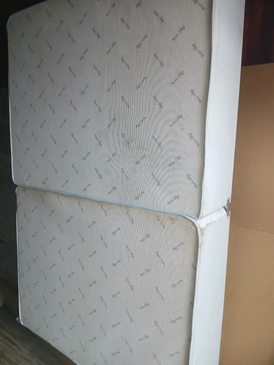 4ft base bed and mattress - Image 1