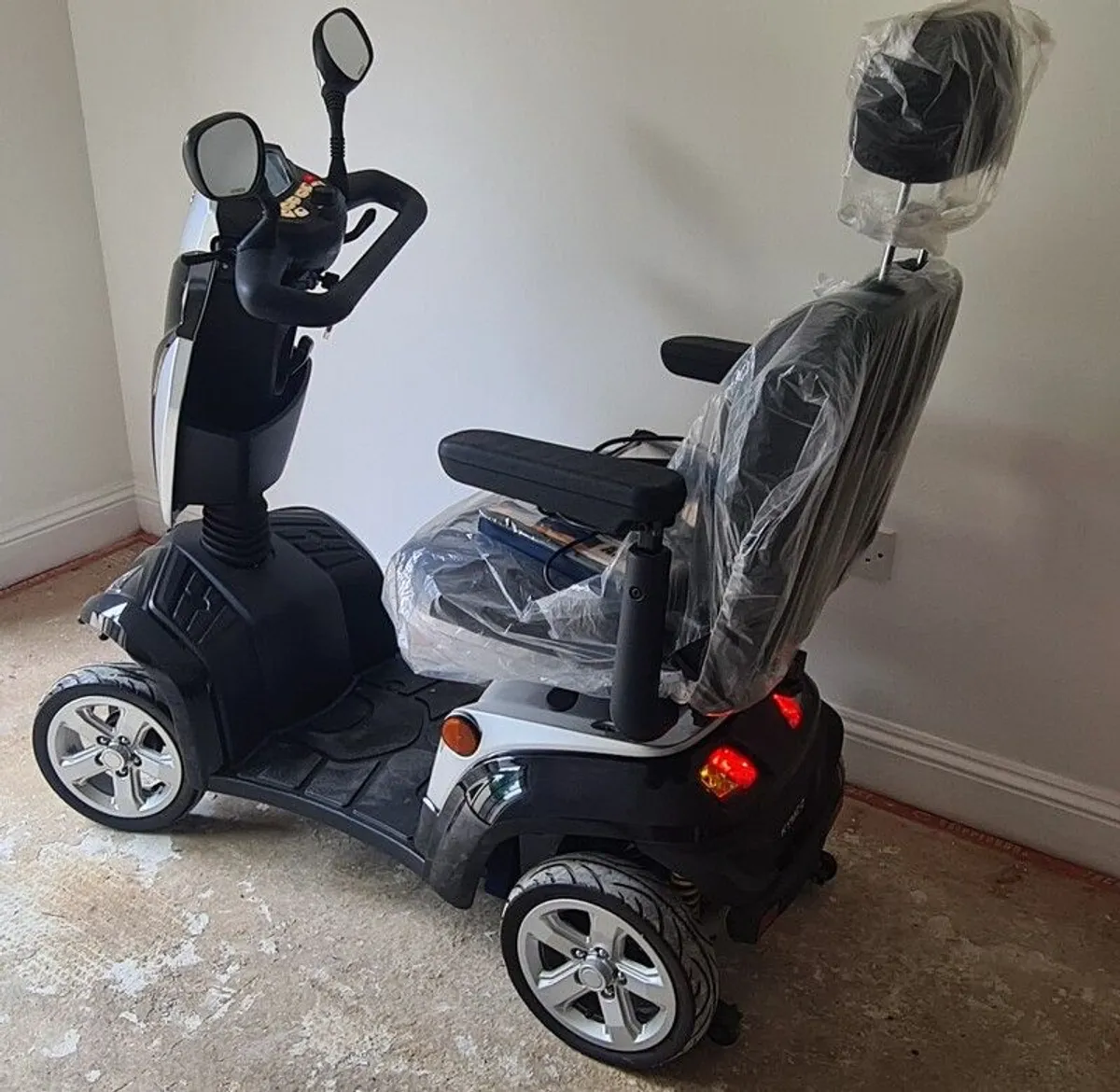 Mobility Scooter KYMCO - Image 1