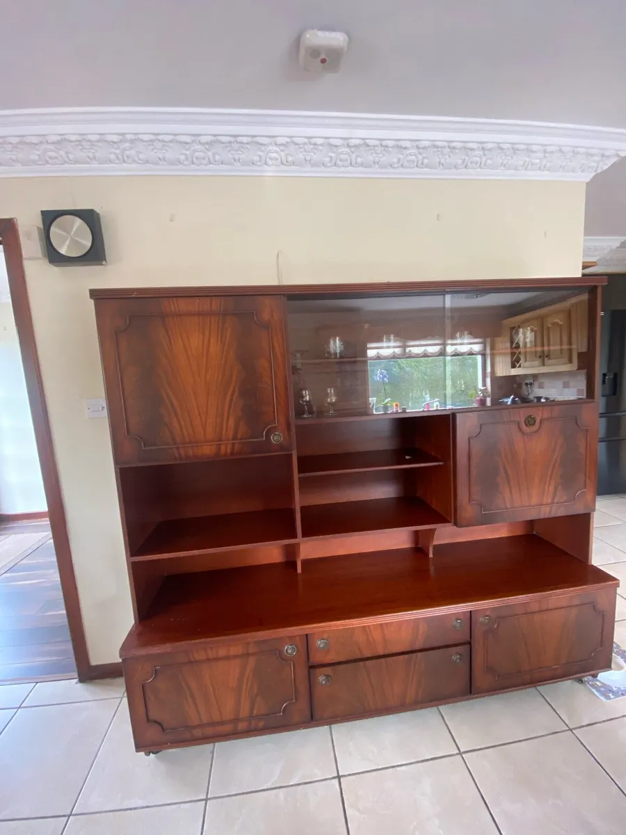 Display cabinet - Image 1