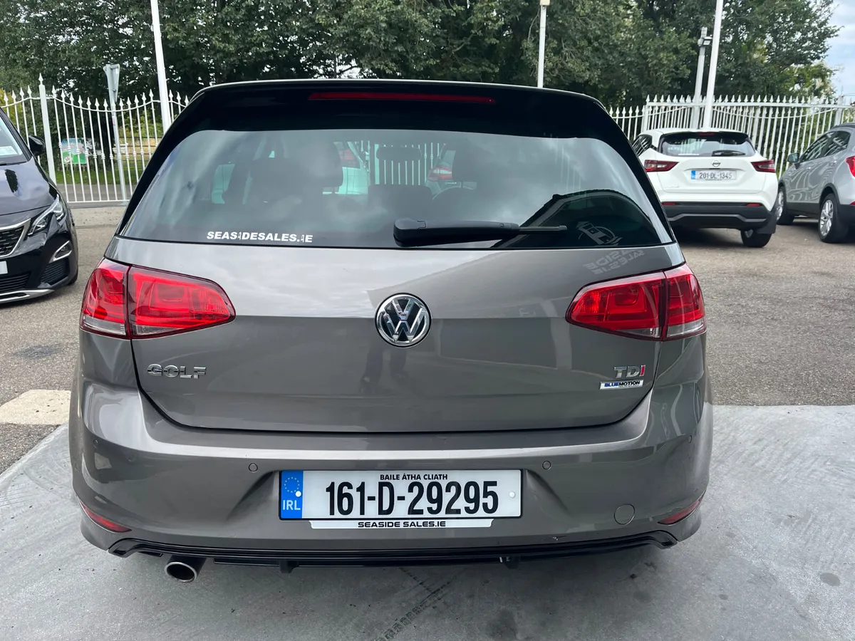 161 Volkswagen Golf TDI R-Line - Image 3