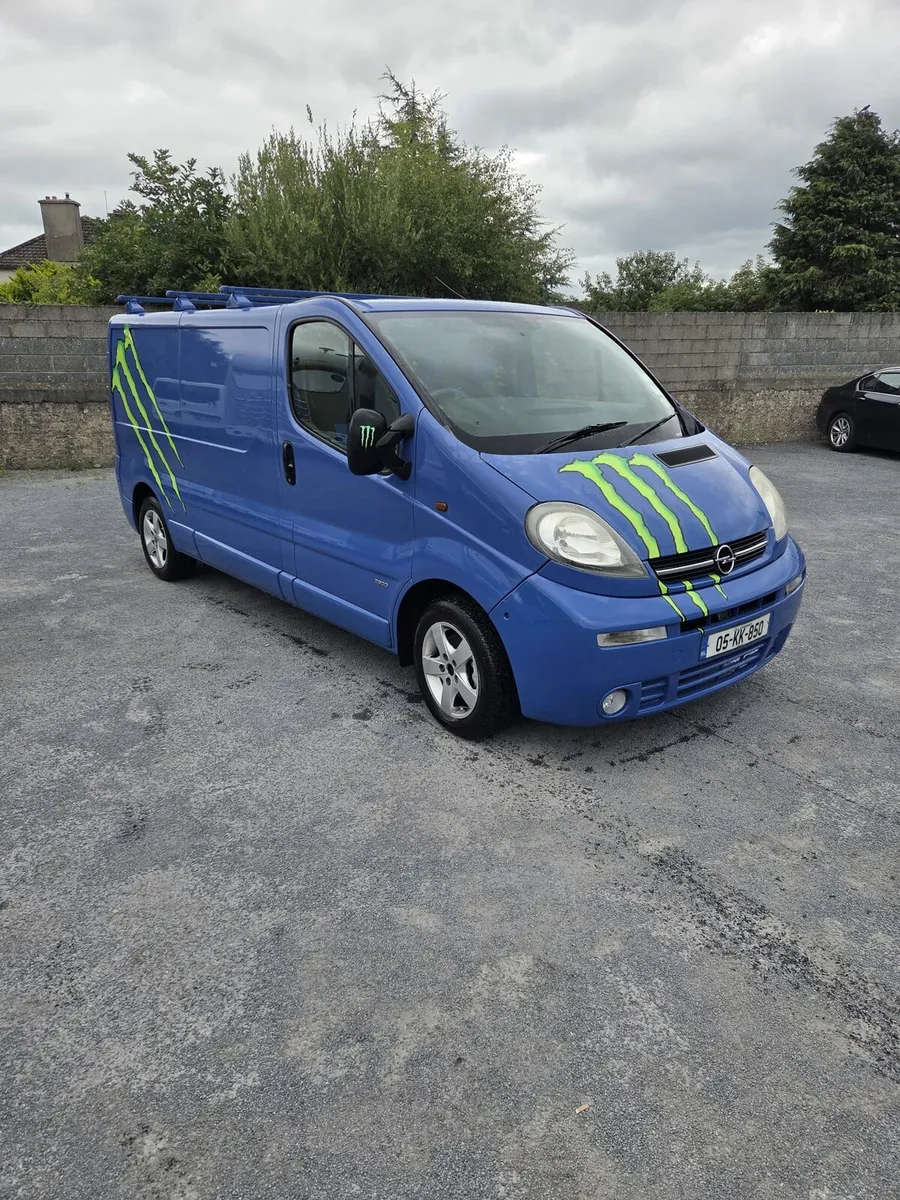 05 OPEL VIVARO 1.9D - Image 1