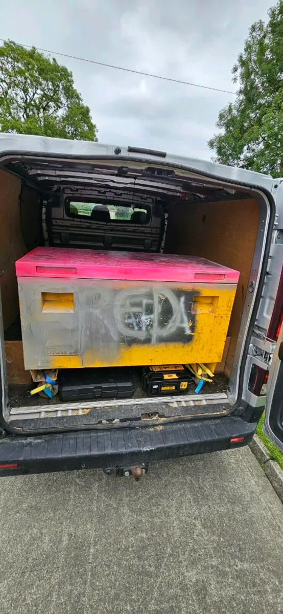 Site box - Image 2