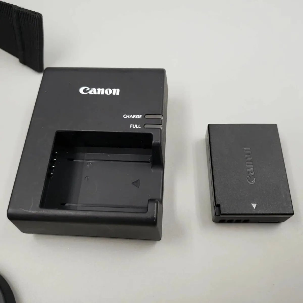 Canon EOS Rebel T7 24.1MP DSLR Camera - Image 4