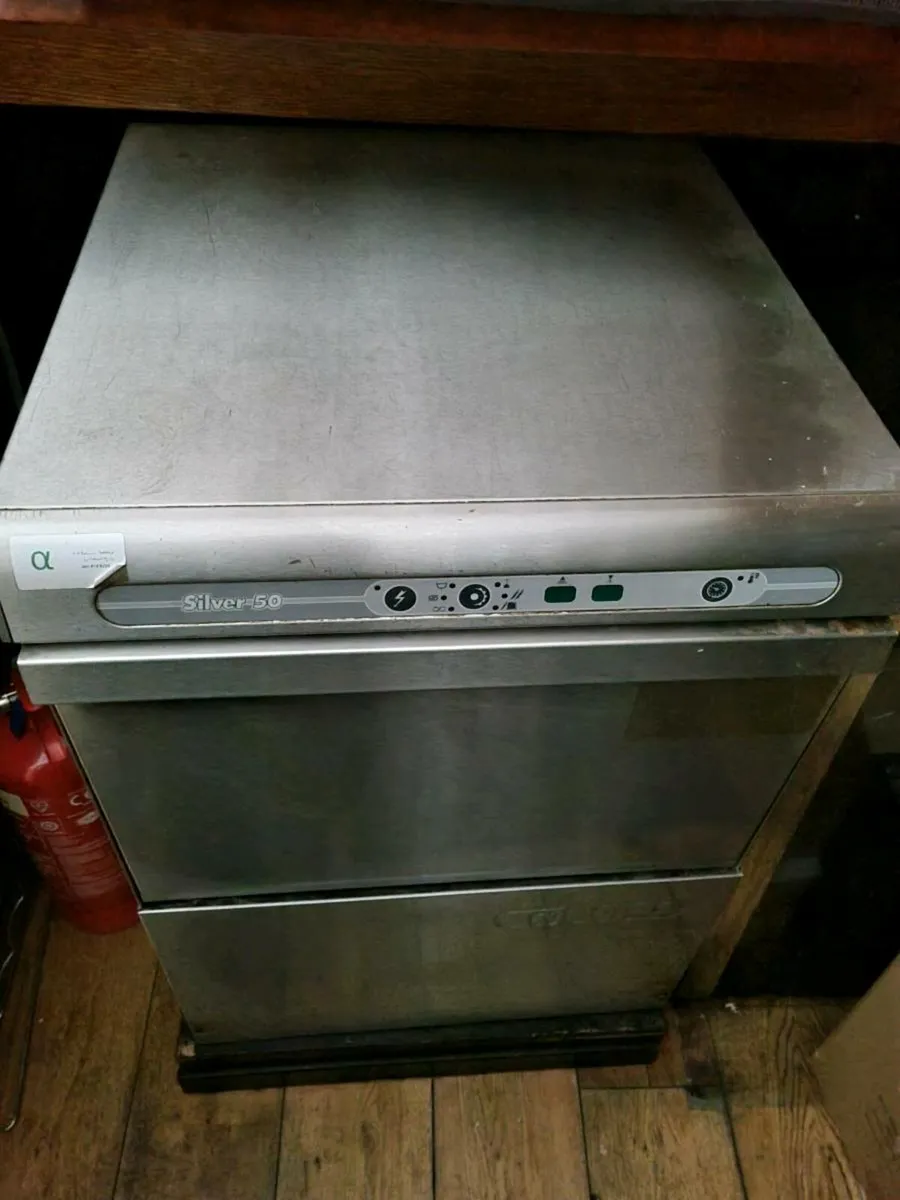 Commercial Glass Washer - Image 1