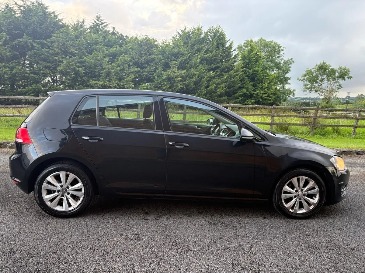 2013 VW Golf TDI Bluemotion,Driving Perfect - Image 4