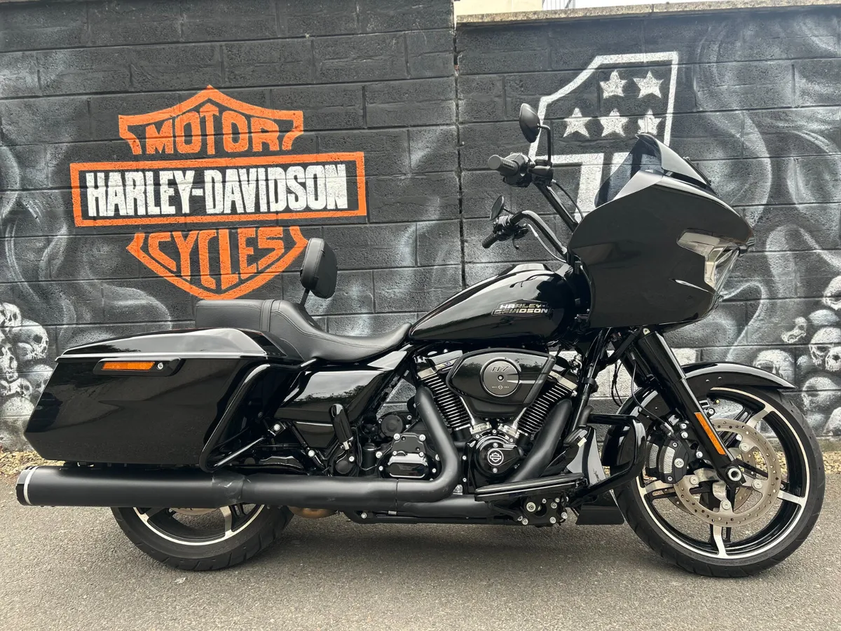 2024 HARLEY-DAVIDSON Road Glide - Image 1