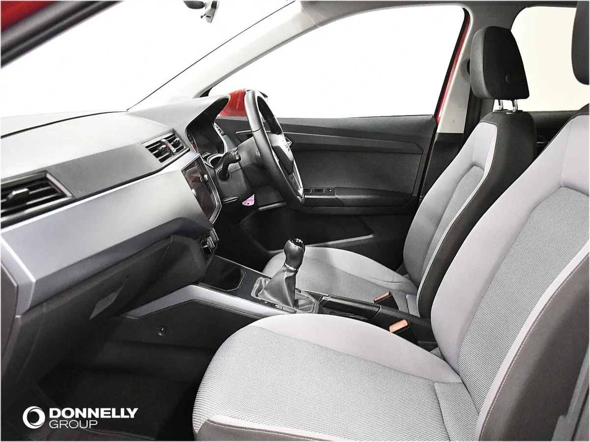 SEAT Arona Hatchback SE Technology - Image 2