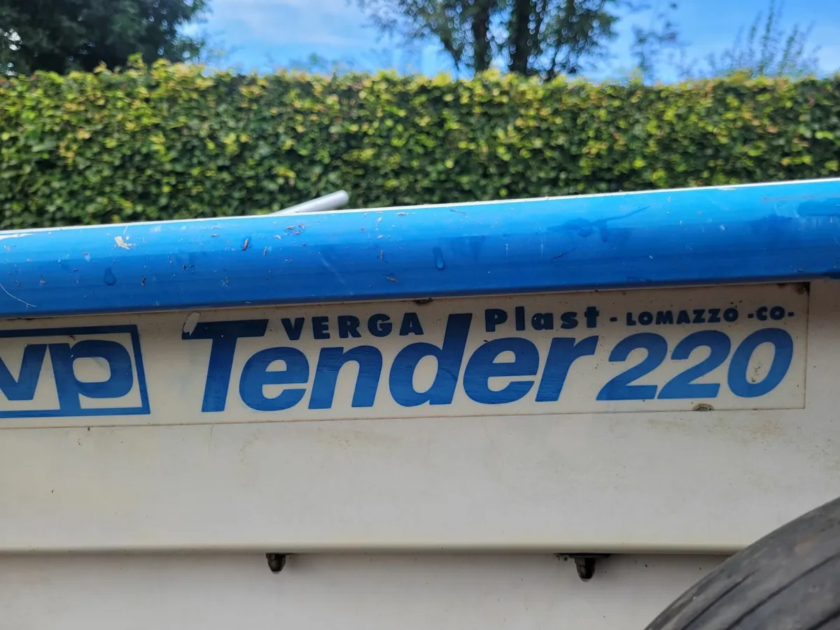 Boat tender - Image 4