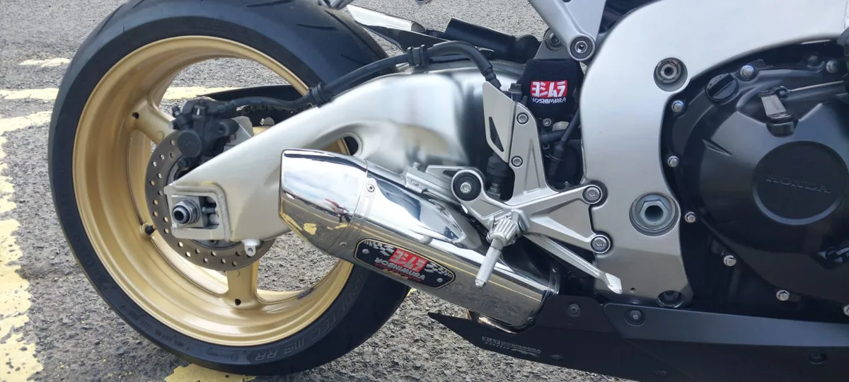 Honda CBR1000R Fireblade - Image 4
