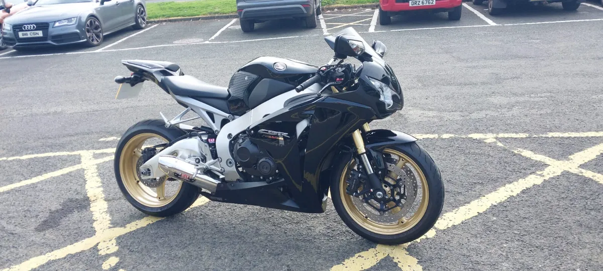 Honda CBR1000R Fireblade - Image 1