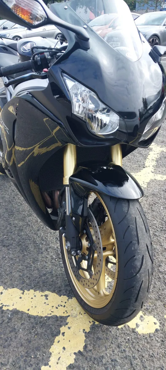 Honda CBR1000R Fireblade - Image 3