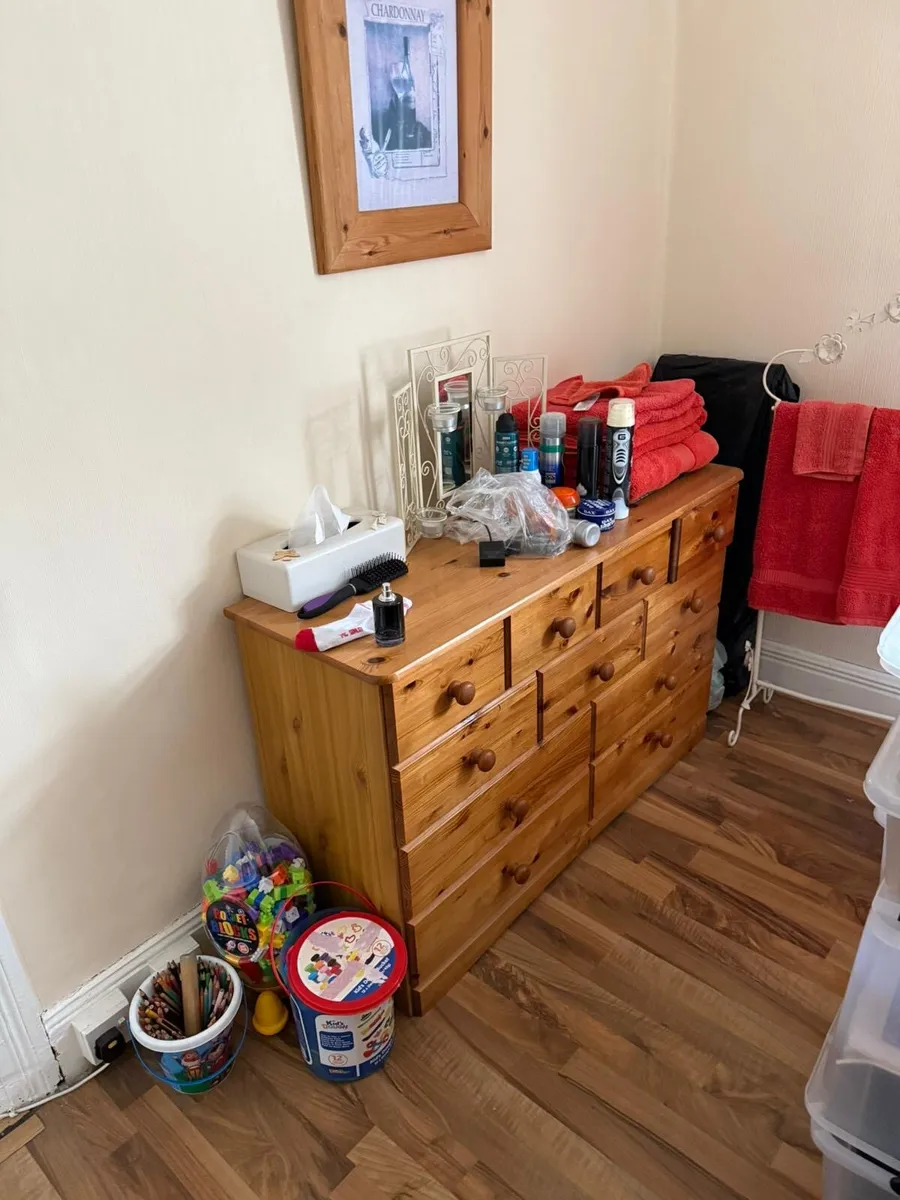 Bedroom pine chest of drawers