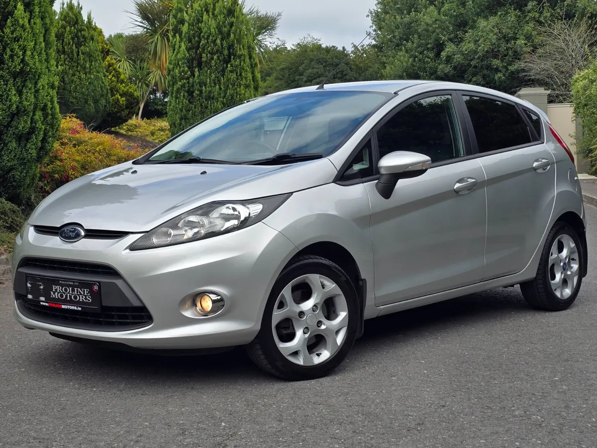 FORD FIESTA 1.25 ZETEC LIKE NEW - Image 2