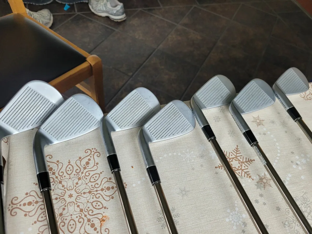 Srixon ZX4 Graphite Irons - Image 2