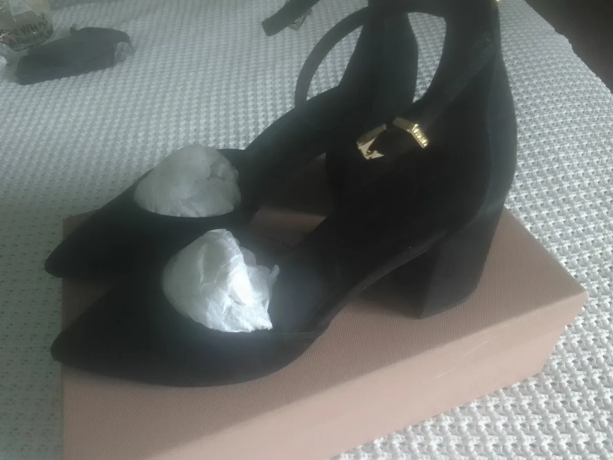 CARVELA BLACK SUEDE LEATHER STRAPPY SHOES 6 - Image 2
