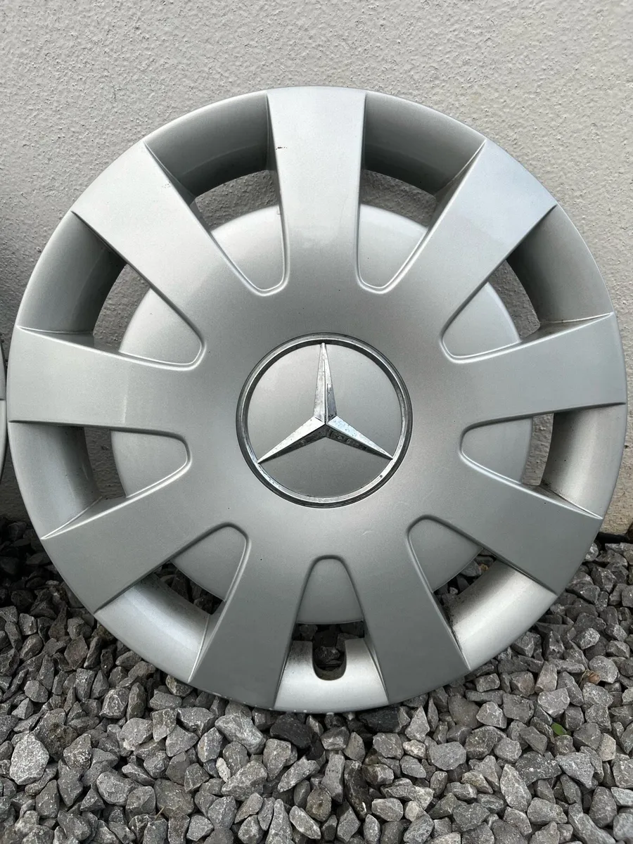 16” sprinter wheels and trims - Image 3
