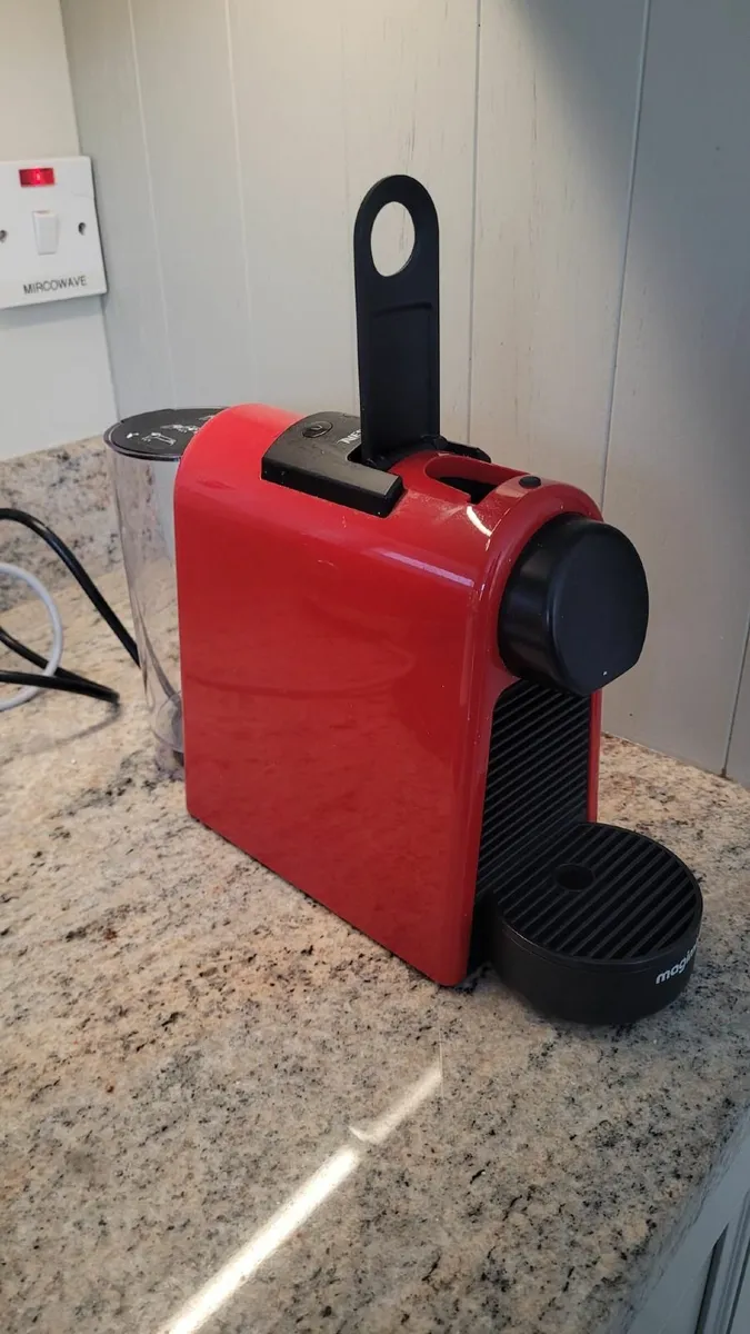 Nespresso Coffee Machine and Milk Frother - Image 2