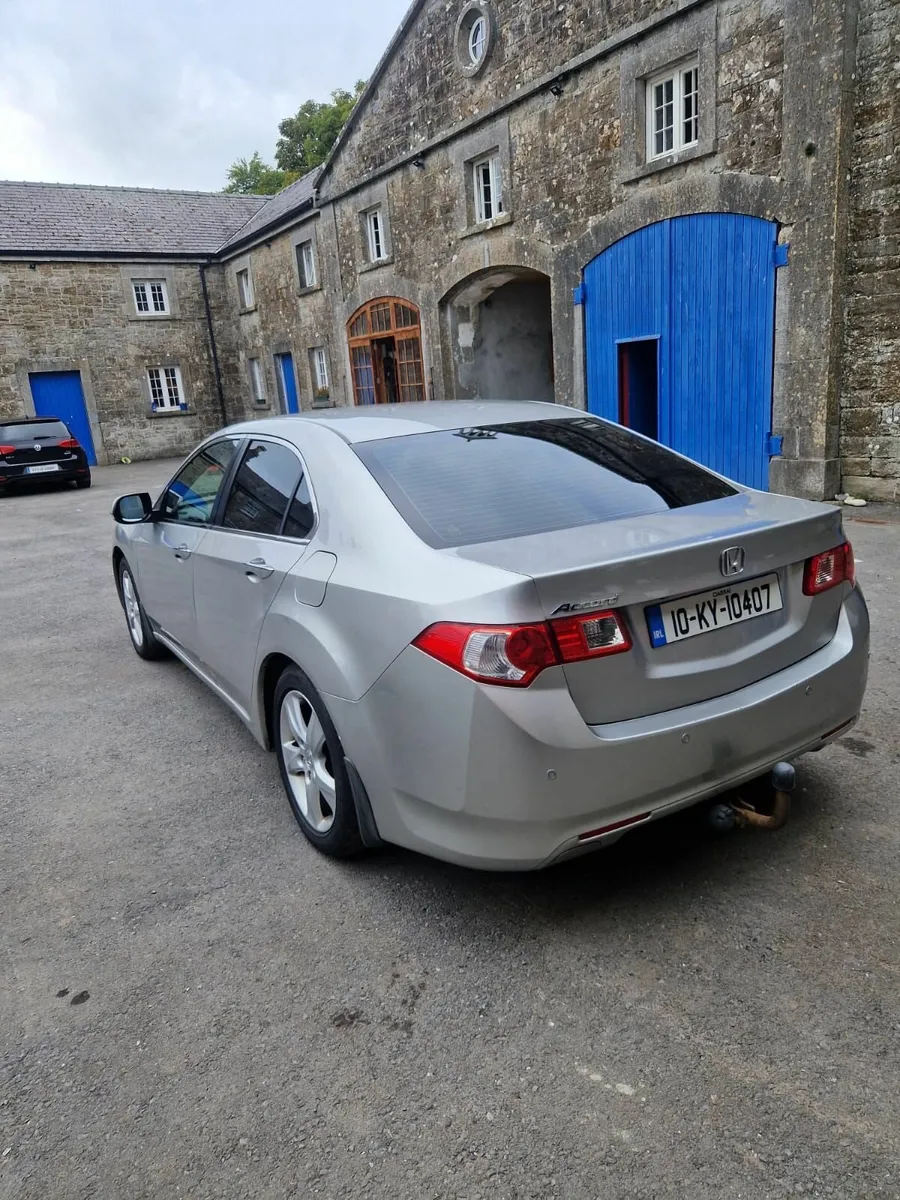 Honda Accord 2.2d - Image 4
