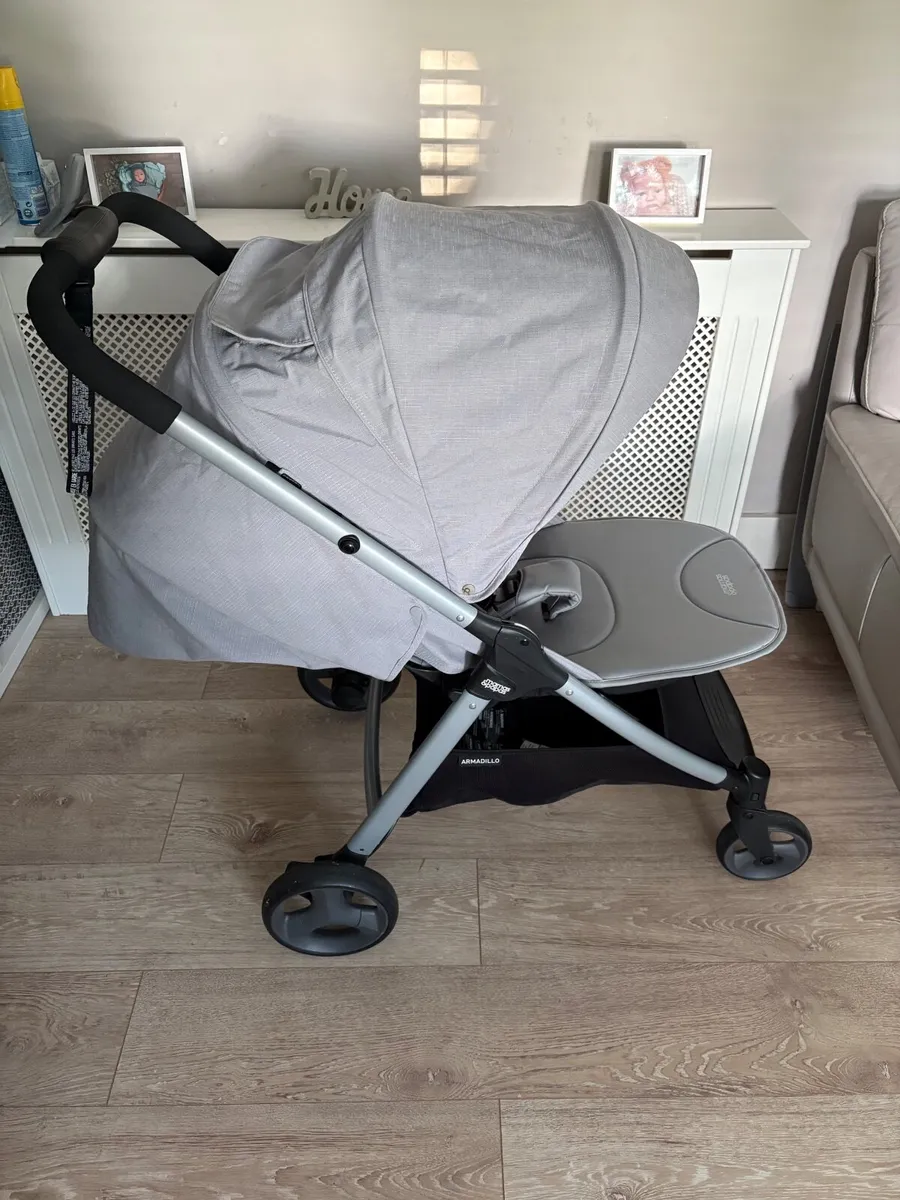 Pram - Image 2