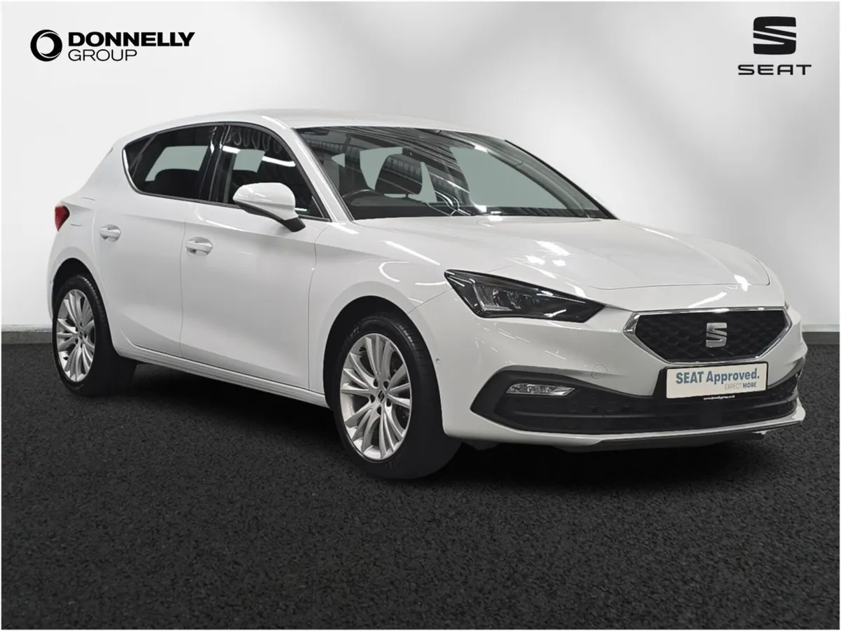 SEAT Leon Hatchback SE Dynamic - Image 1