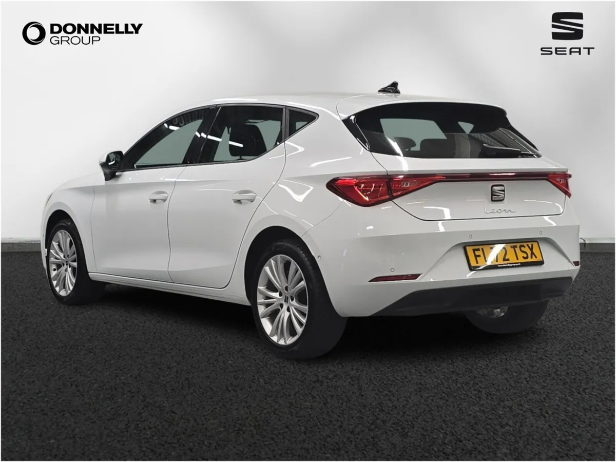 SEAT Leon Hatchback SE Dynamic - Image 3