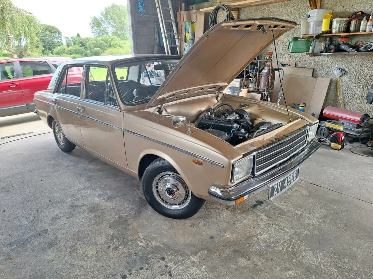 Vintage Car - Image 3